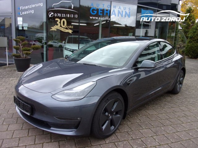 Tesla Model 3 AWD, 324kW, A, 5d.