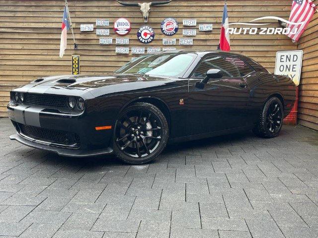 Dodge Challenger R/T 6.4 V8, 362kW, A, 2d.